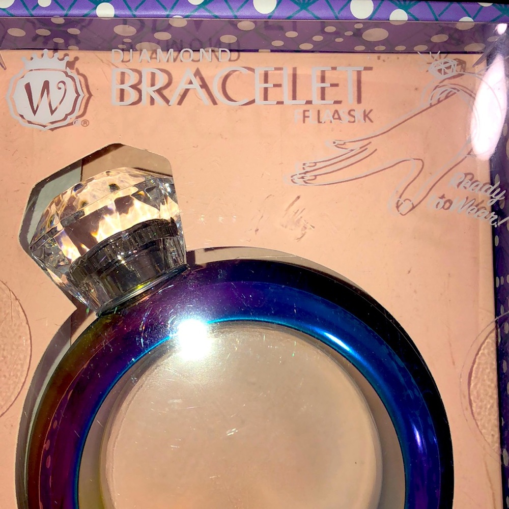 Bracelet Flask - Picture 4 of 4